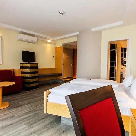 Parkhotel Ropeter 4*