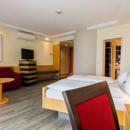 Parkhotel Ropeter 4*